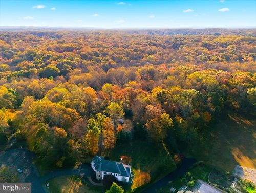 10747 Riverscape Run, Great Falls, VA, 22066-3333 | Card Image