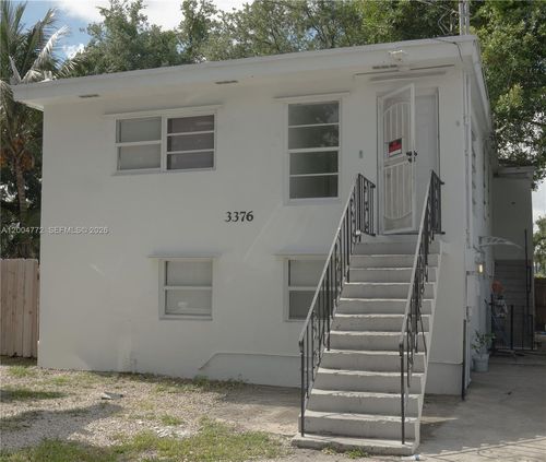 3376 Nw 49th St, Miami, FL, 33142-3334 | Card Image