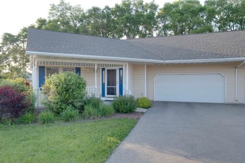 1180 Bloomingfi Bloomingfield Drive, Whitewater, WI, 53190 | Card Image