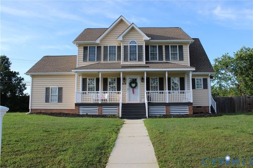 1208 Riveroaks Dr, Colonial Heights, VA, 23834-2234 | Card Image
