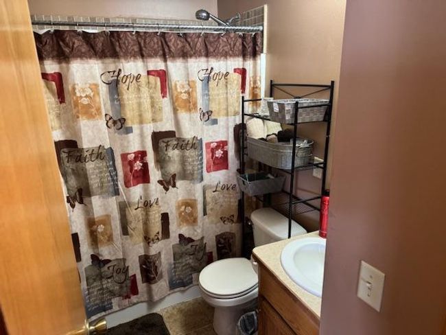 300 21 St Ave Sw, Townhouse with 4 bedrooms, 2 bathrooms and null parking in Cambridge MN | Image 9
