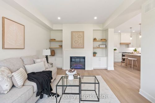 165 Jacks Way, Mount Forest, ON, N0G2L1 | Card Image