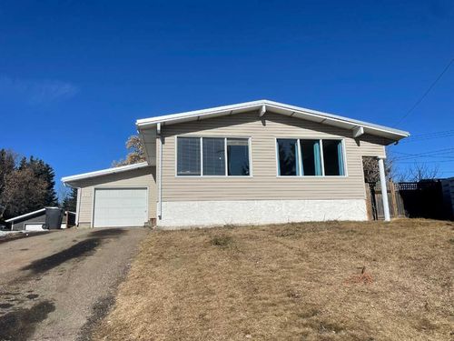 5134 56a Avenue, Elk Point, AB, T0A1A0 | Card Image