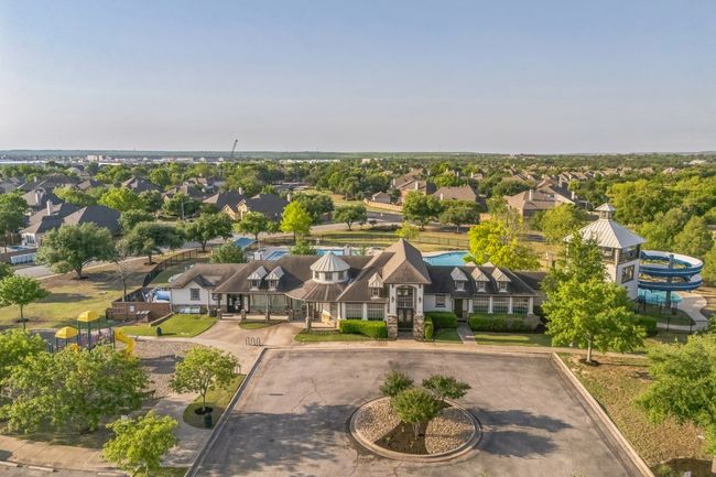 Aerial view with a residential view | Image 37