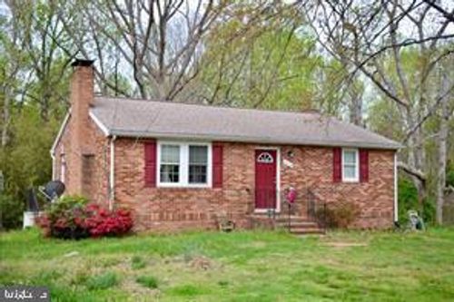 12134 Buck Hall Ln, FREDERICKSBURG, VA, 22407-6686 | Card Image