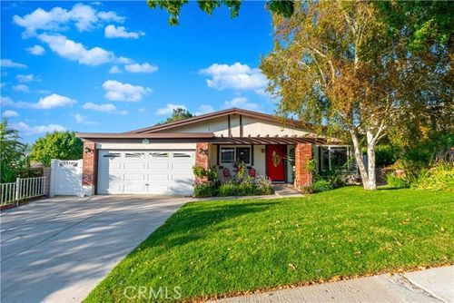 18727 Nadal St, Canyon Country, CA, 91351-2952 | Card Image