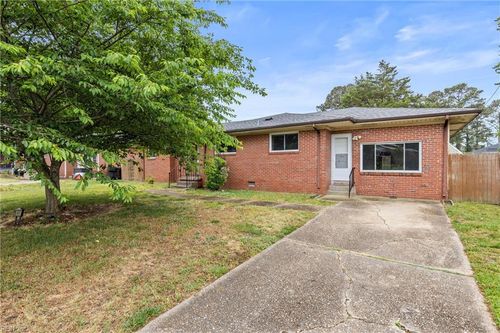 889 Hopwood Ln, Virginia Beach, VA, 23455-5817 | Card Image