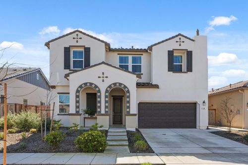588 Overstone Ave, Madera, CA, 93636-8026 | Card Image