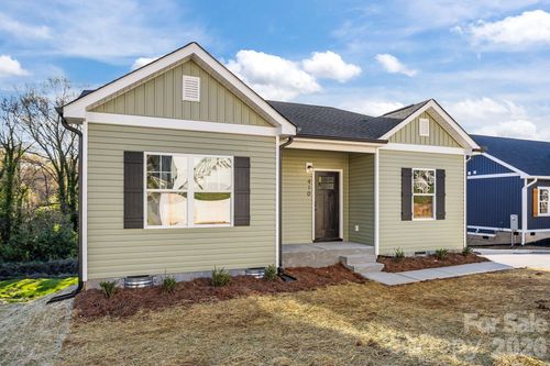 410 S Hill St, Gastonia, NC, 28052-2902 | Card Image