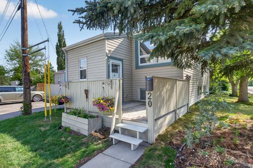 20-8544 48 Ave Nw, Calgary, AB, T3B2A6 | Card Image