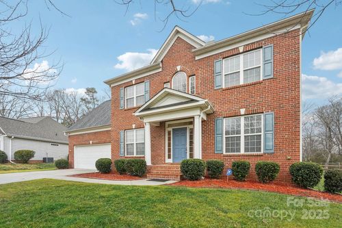 7663 Woodcrest Dr, Stanley, NC, 28164-6837 | Card Image