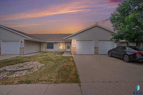 410 N 9th Ave Avenue, Brandon, SD, 57005 | Card Image