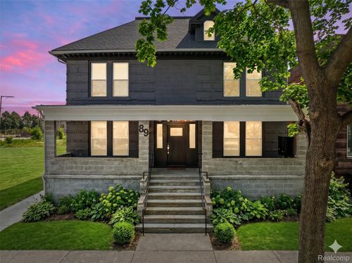 2-89 W Philadelphia St, Detroit, MI, 48202-2049 | Card Image