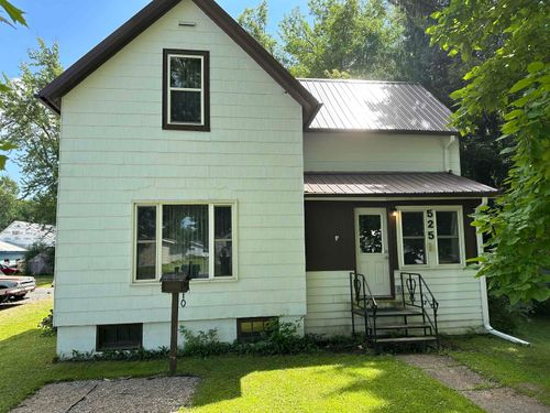 525 E 3rd St, Owen, WI, 54460-9745 | Card Image
