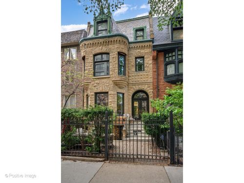 32 E Bellevue Pl, Chicago, IL, 60611-1111 | Card Image