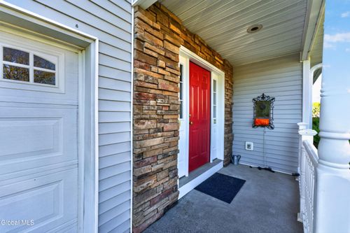 22 Van Winkle Rd, Hudson, NY, 12534-2912 | Card Image