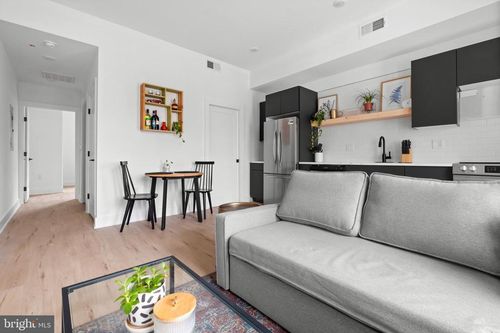 31-1221 N 4th St, PHILADELPHIA, PA, 19122-4403 | Card Image