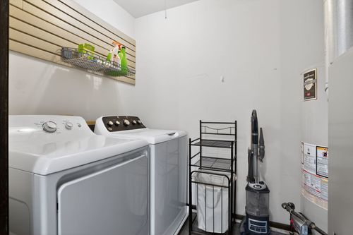 1336-1336 Queensgreen Cir, Naperville, IL, 60563-2147 | Card Image