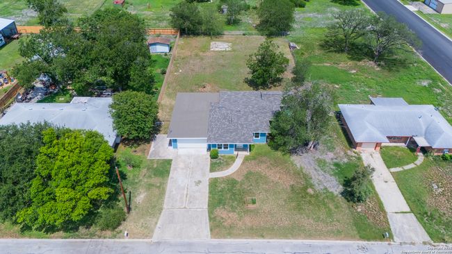 234 Gaiety Ln, House other with 3 bedrooms, 2 bathrooms and null parking in Kirby TX | Image 4