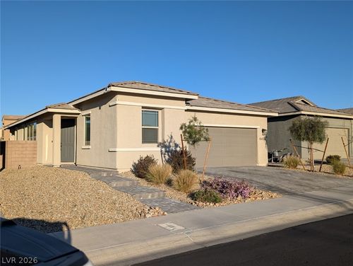 6611 Summershade St, North Las Vegas, NV, 89086-2001 | Card Image