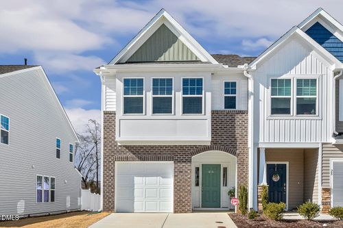 32 Bluebottle St, Angier, NC, 27501 | Card Image