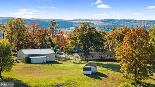 3744 Back Woods Rd, WESTMINSTER, MD, 21158-2403 | Card Image