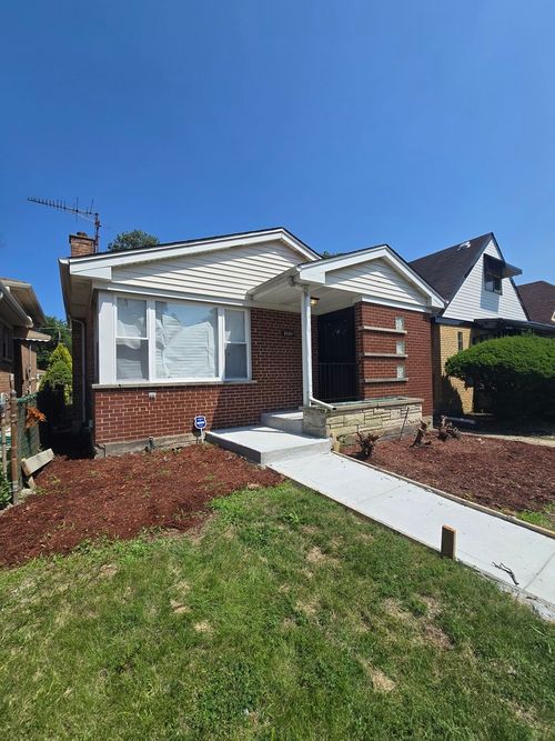 8505 S King Dr, Chicago, IL, 60619-6035 | Card Image