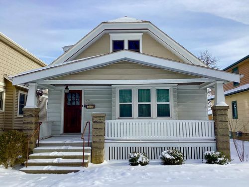 1434 N 66th St, Wauwatosa, WI, 53213-2964 | Card Image