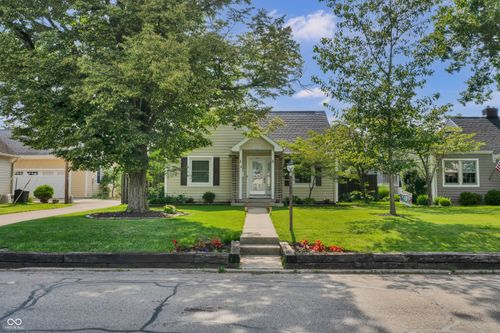 2222 Chestnut St, Columbus, IN, 47201-4268 | Card Image