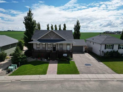 713 Centennial Ave, Nobleford, AB, T0L1S0 | Card Image