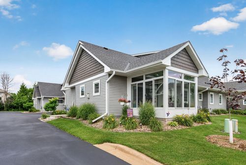 22308 Lilac Way, Forest Lake, MN, 55025-5108 | Card Image