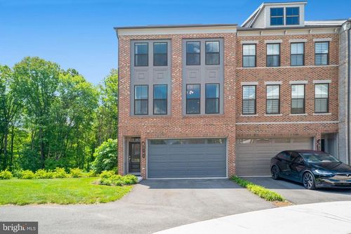 5191 Ridgeview Retreat Dr, CHANTILLY, VA, 20151-3996 | Card Image