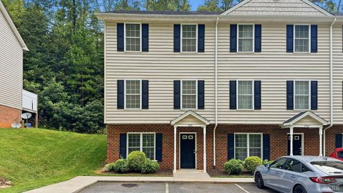 400-2009 Lakeside Dr, Lynchburg, VA, 24501-3145 | Card Image
