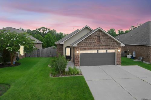 38483 Brown Rd, Prairieville, LA, 70769-3956 | Card Image
