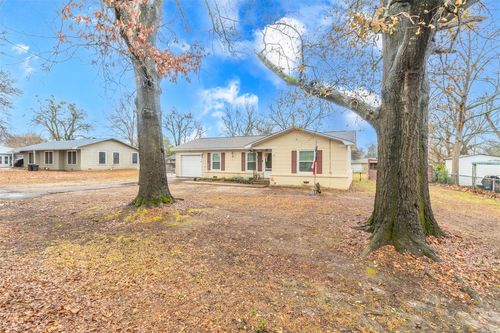 710 E Side Dr, Quitman, TX, 75783-2007 | Card Image
