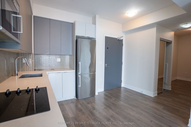 3601 - 2908 Highway 7, Condo with 3 bedrooms, 2 bathrooms and 1 parking in Vaughan ON | Image 4