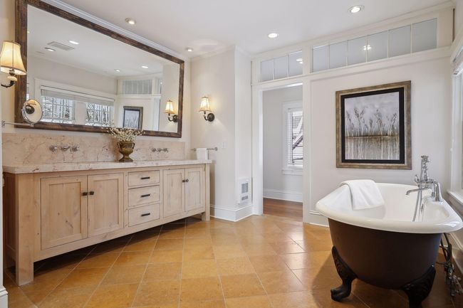 2667 E Lake Of The Isles Pkwy, House other with 4 bedrooms, 4 bathrooms and null parking in Minneapolis MN | Image 47
