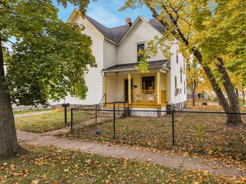 530 Hobart St, Eau Claire, WI, 54703-3065 | Card Image