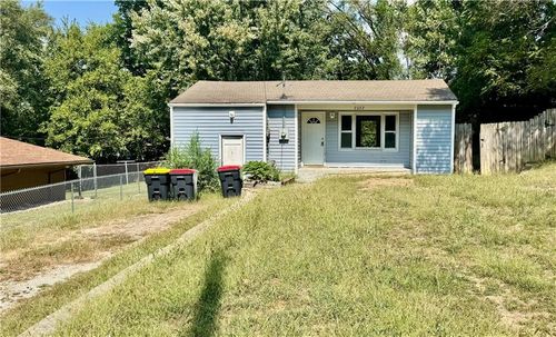 2022 Nw 49th Ter, Northmoor, MO, 64151-3034 | Card Image