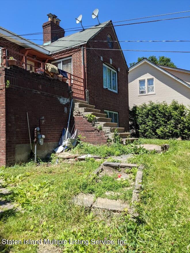 Richmond Rd, Staten Island, NY 10304