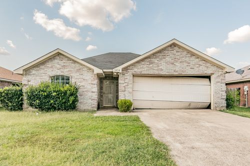 1414 Aviary Dr, DeSoto, TX, 75115-7606 | Card Image
