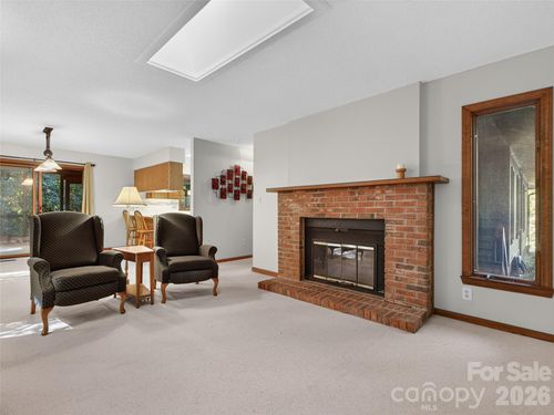 64 Surrey Ln, Brevard, NC, 28712-9762 | Card Image