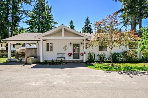 3900 202nd Street, Langley, BC, V3A1S1 | Card Image