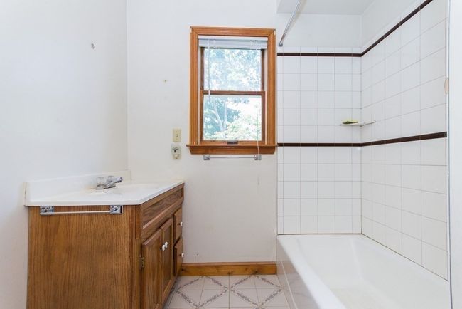 APT-2 - 48 Harvard St, Condo with 3 bedrooms, 1 bathrooms and null parking in Chelsea MA | Image 6