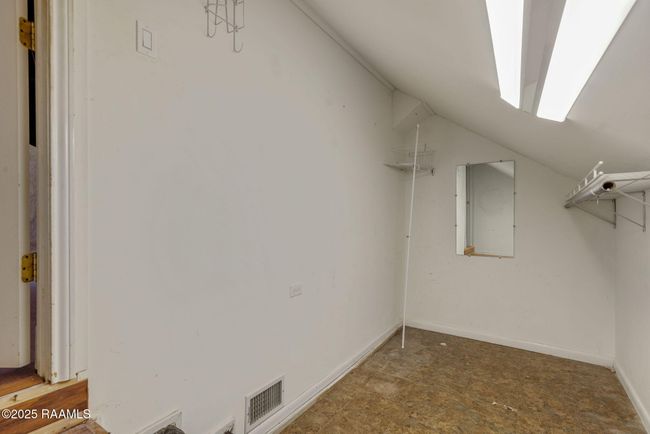 23-web-or-mls-111 Georgetown Loop-23 | Image 23