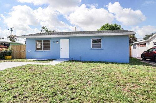 5654 Papaya Rd, West Palm Beach, FL, 33413-1860 | Card Image