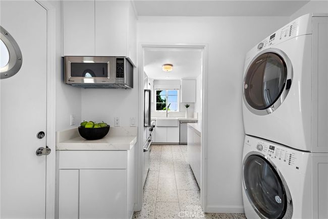 2142 Ruby Pl, House other with 3 bedrooms, 2 bathrooms and 2 parking in Laguna Beach CA | Image 13