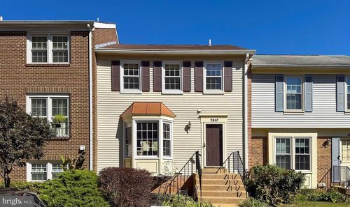 2810 Andiron Ln, VIENNA, VA, 22180-7090 | Card Image