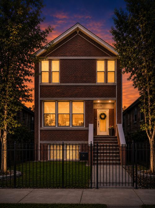 3238 Pioneer Ave, Chicago, IL, 60634-2801 | Card Image
