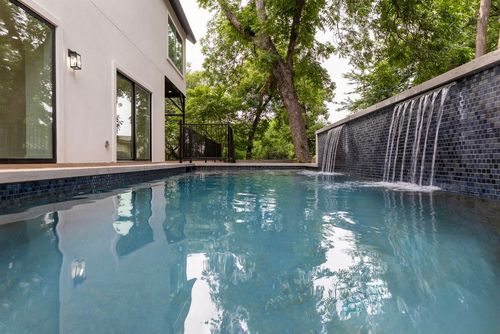 1702 Hartford Rd, Austin, TX, 78703-3316 | Card Image